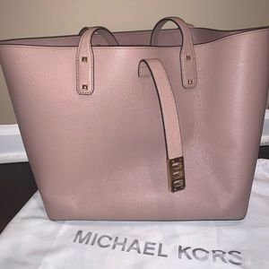 Michael Kors Tote
